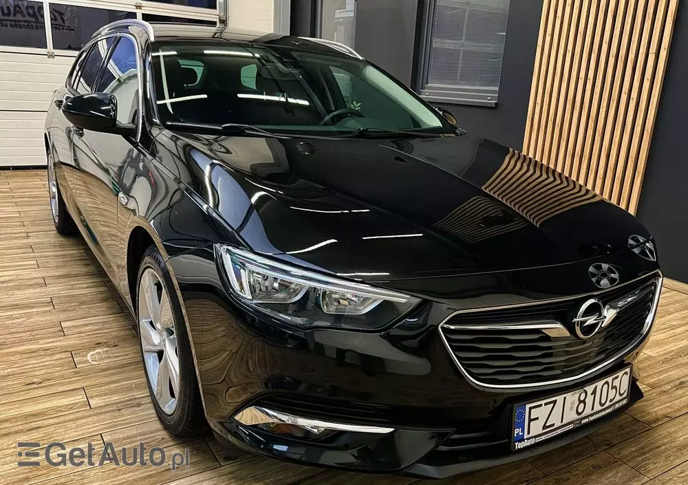 OPEL Insignia Grand Sport2.0 Direct InjTurbo 4x4 Dynamic