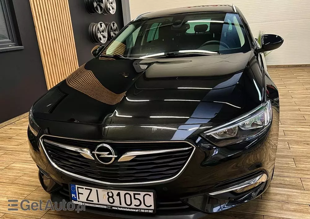 OPEL Insignia Grand Sport2.0 Direct InjTurbo 4x4 Dynamic