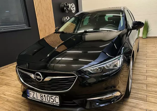 OPEL Insignia Grand Sport2.0 Direct InjTurbo 4x4 Dynamic