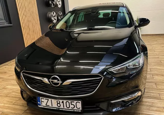 OPEL Insignia Grand Sport2.0 Direct InjTurbo 4x4 Dynamic