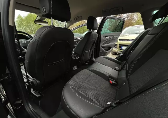 OPEL Insignia Grand Sport2.0 Direct InjTurbo 4x4 Dynamic