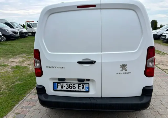 PEUGEOT Partner 