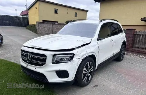 MERCEDES-BENZ GLB 
