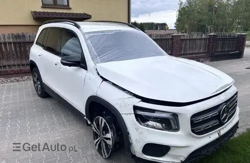 MERCEDES-BENZ GLB 