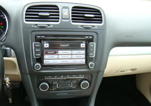 VOLKSWAGEN Golf VII 1.4 TSI BMT Highline DSG