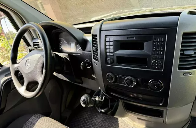 MERCEDES-BENZ Sprinter 