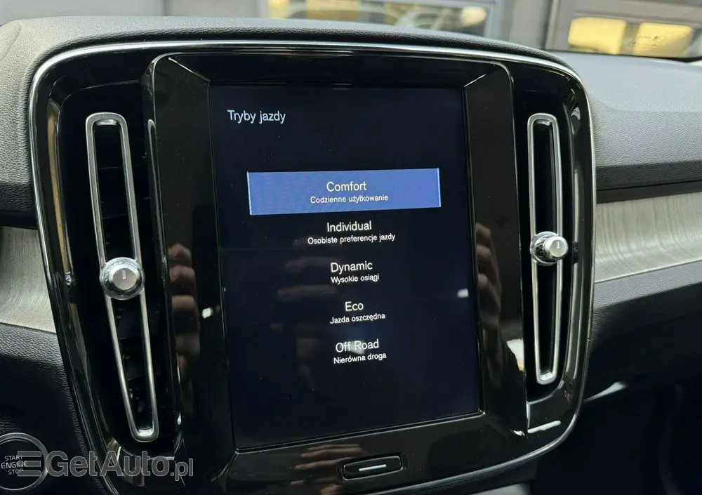 VOLVO XC 40 D3 Inscription