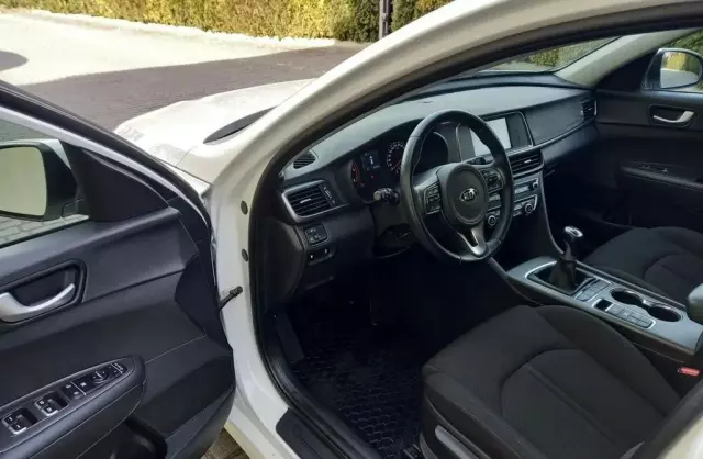 KIA Optima 