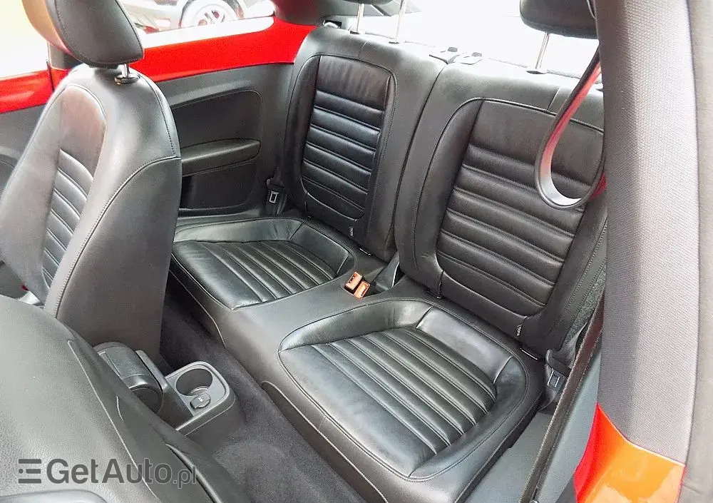 VOLKSWAGEN Beetle The 1.6 TDI DPF Exclusive Design