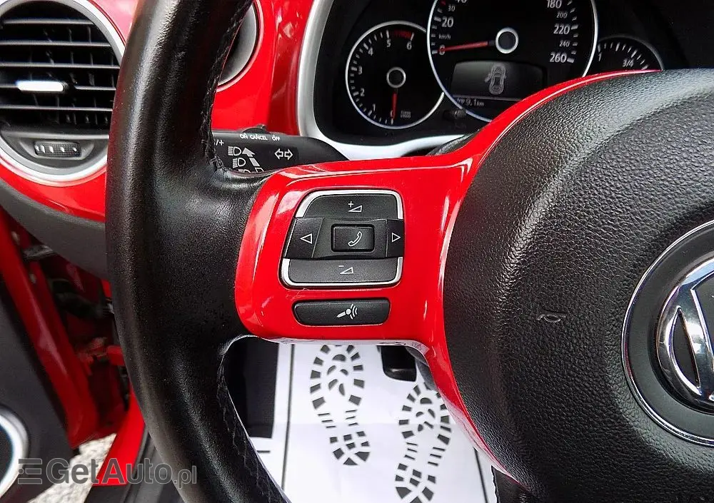 VOLKSWAGEN Beetle The 1.6 TDI DPF Exclusive Design