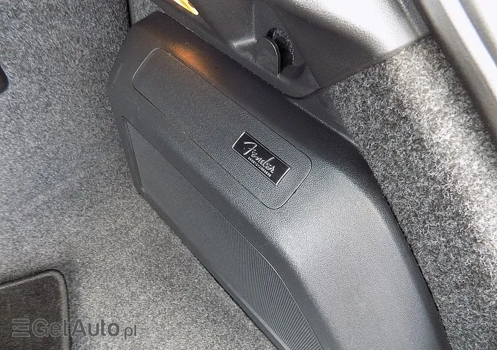 VOLKSWAGEN Beetle The 1.6 TDI DPF Exclusive Design