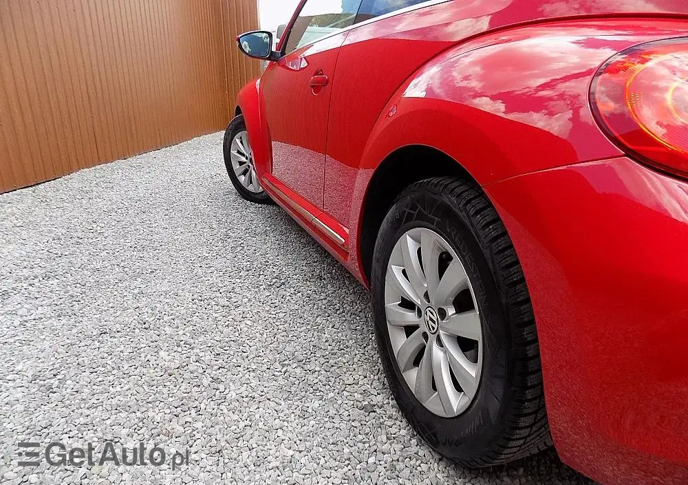 VOLKSWAGEN Beetle The 1.6 TDI DPF Exclusive Design