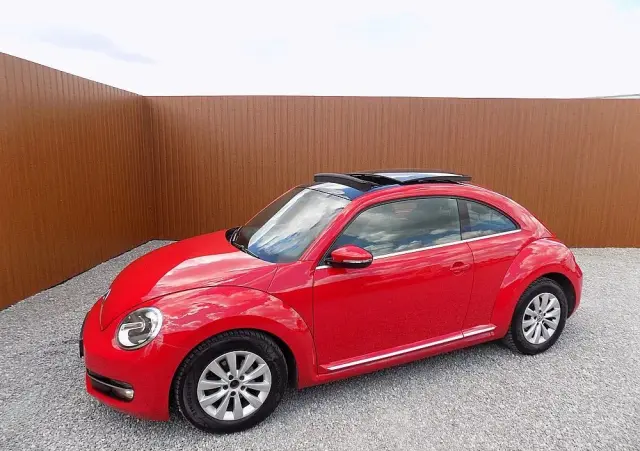 VOLKSWAGEN Beetle The 1.6 TDI DPF Exclusive Design