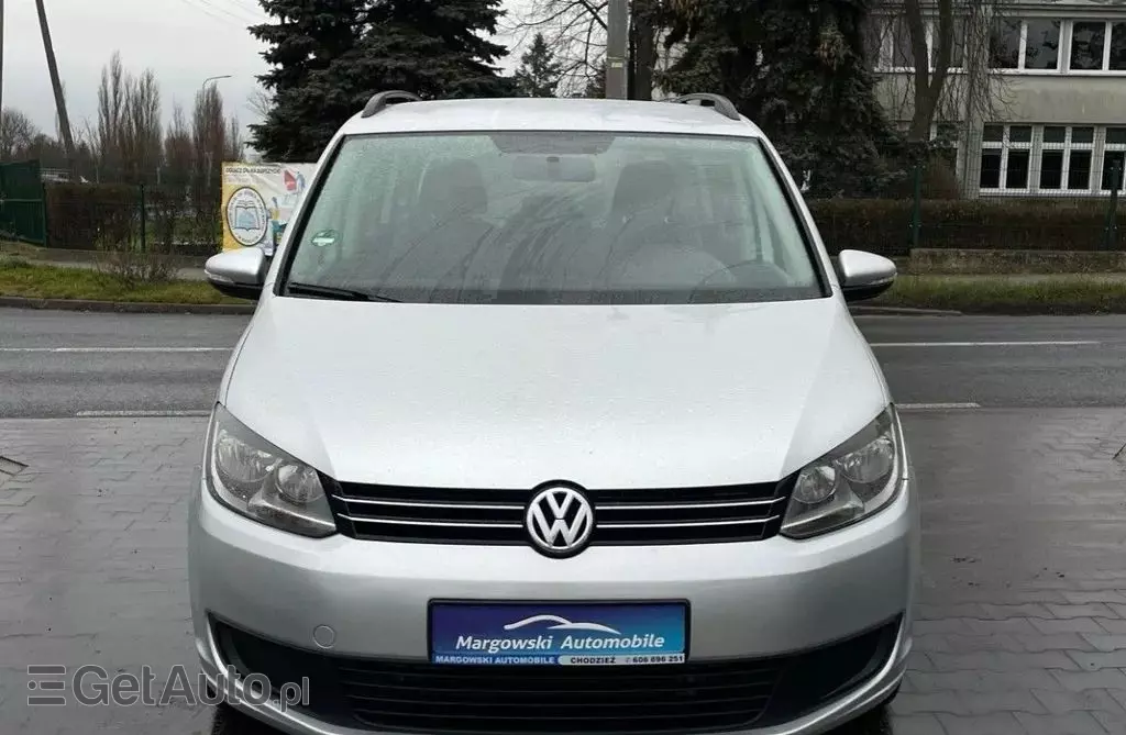 VOLKSWAGEN Touran 