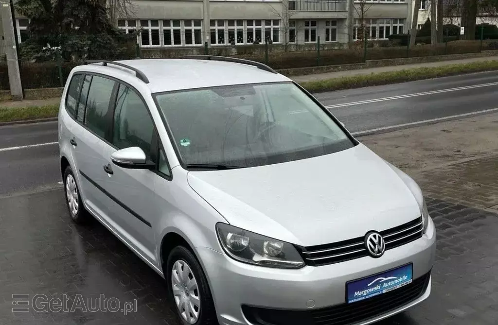 VOLKSWAGEN Touran 