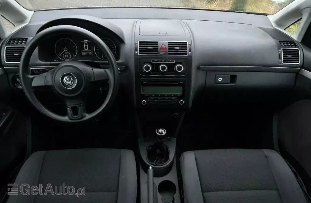 VOLKSWAGEN Touran 