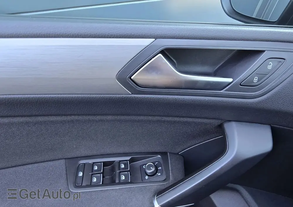 VOLKSWAGEN Touran 1.6 TDI SCR DSG Join