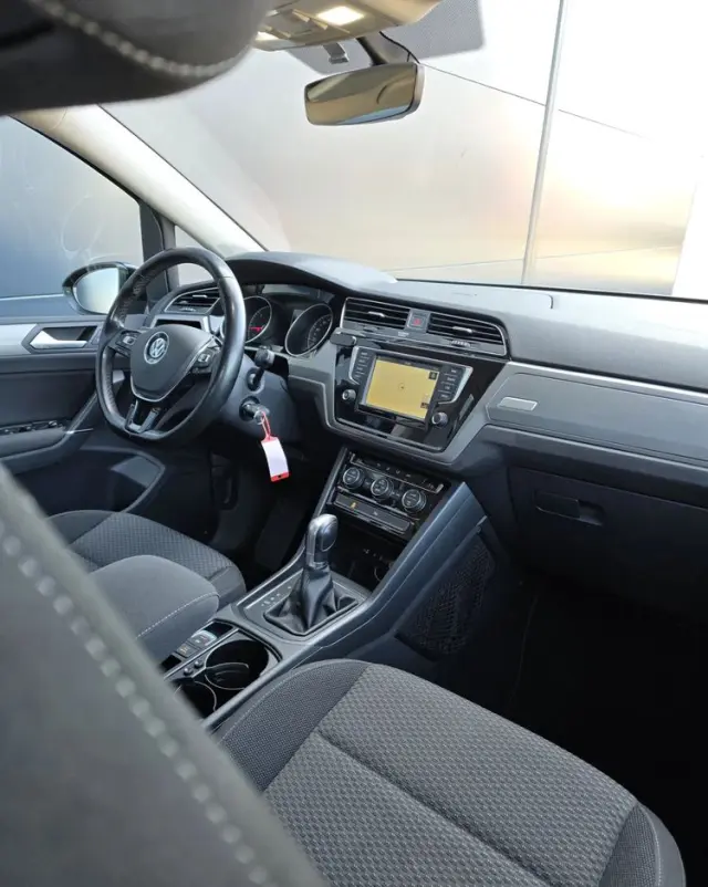 VOLKSWAGEN Touran 1.6 TDI SCR DSG Join