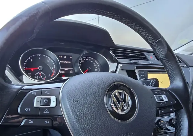 VOLKSWAGEN Touran 1.6 TDI SCR DSG Join