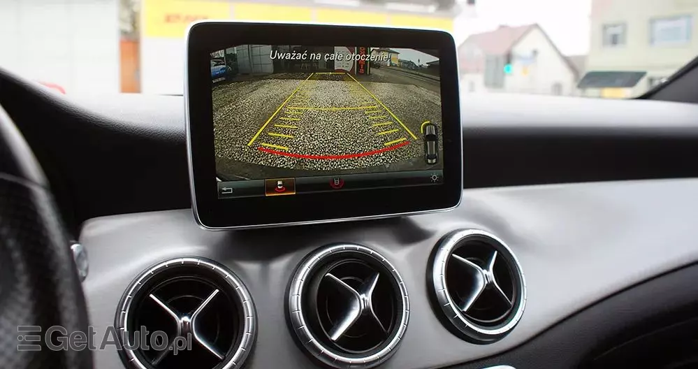 MERCEDES-BENZ CLA 200 7G-DCT AMG Line