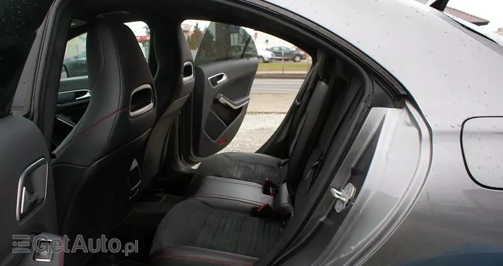 MERCEDES-BENZ CLA 200 7G-DCT AMG Line