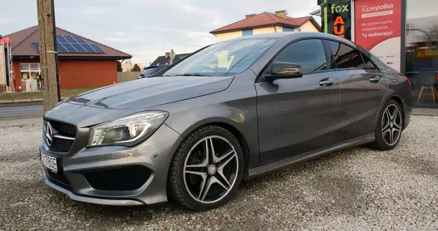 MERCEDES-BENZ CLA 200 7G-DCT AMG Line