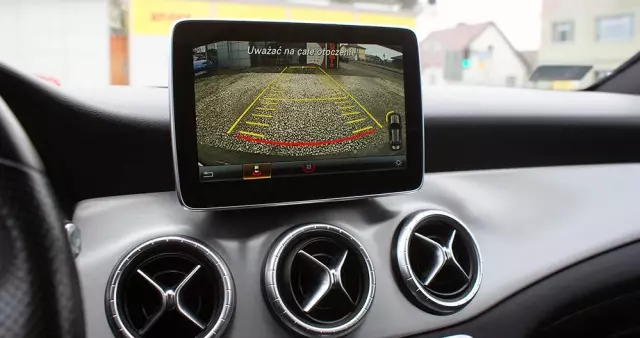 MERCEDES-BENZ CLA 200 7G-DCT AMG Line