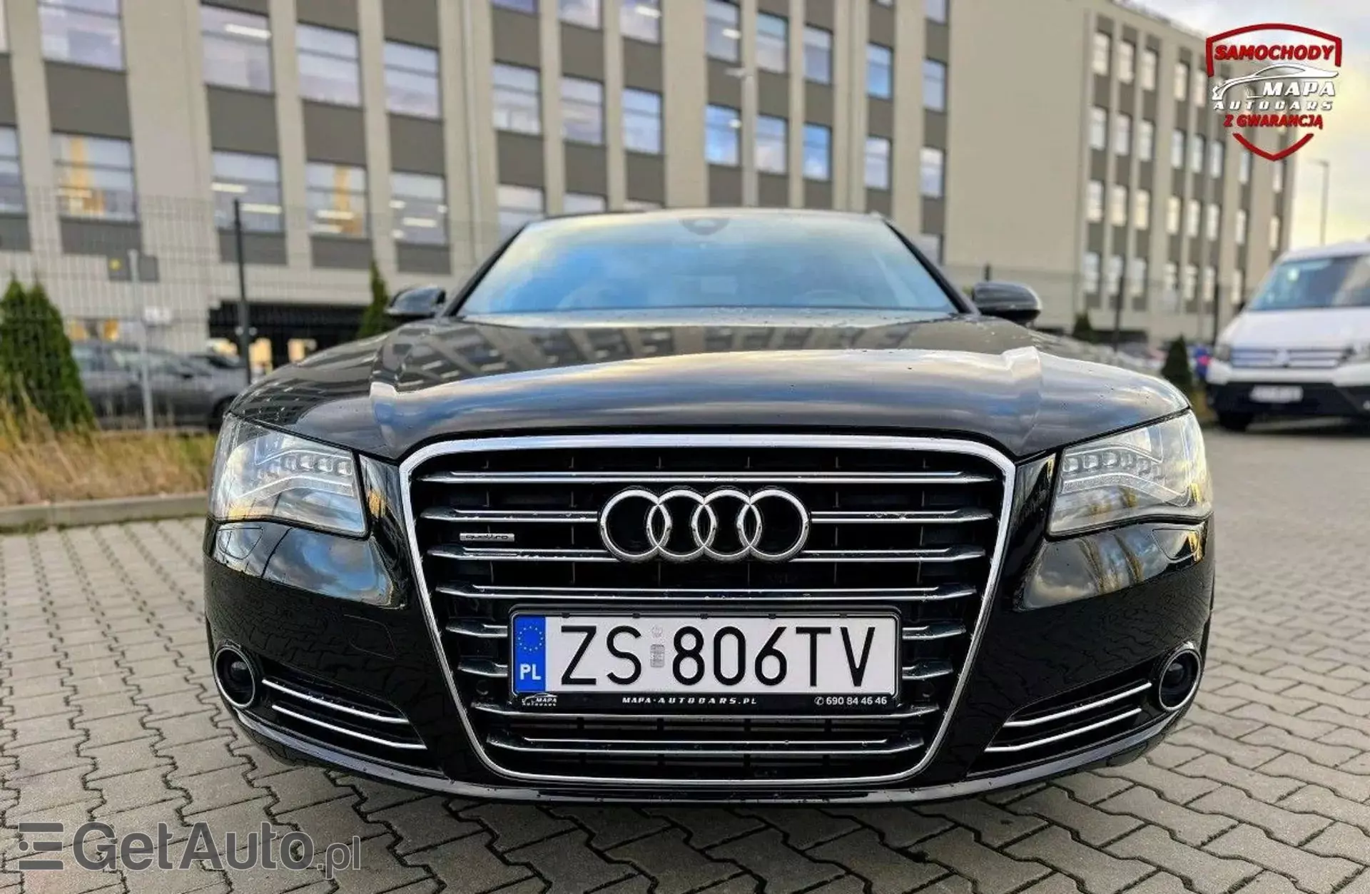 AUDI A8 