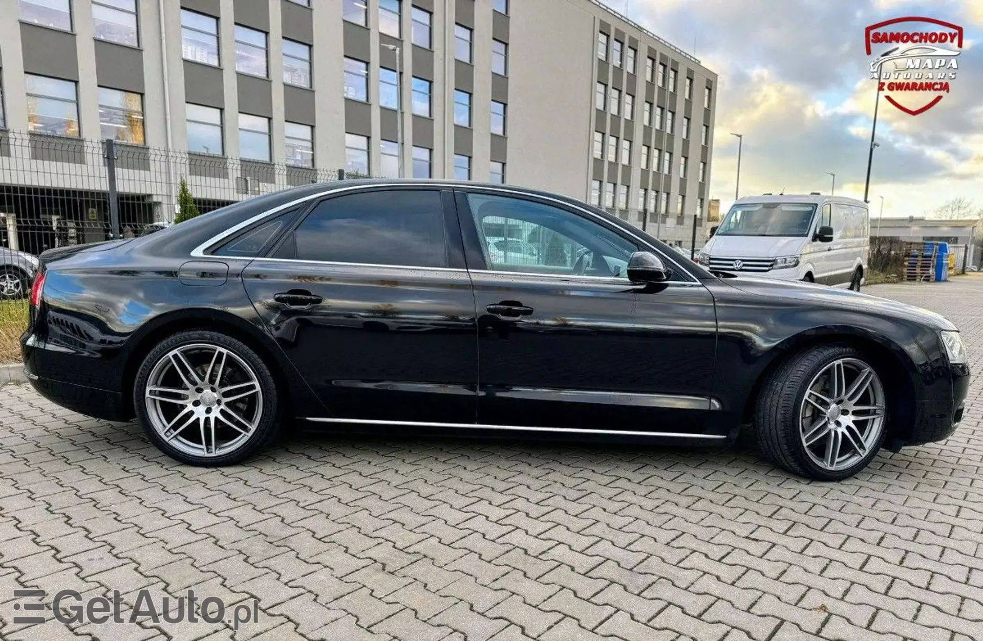 AUDI A8 