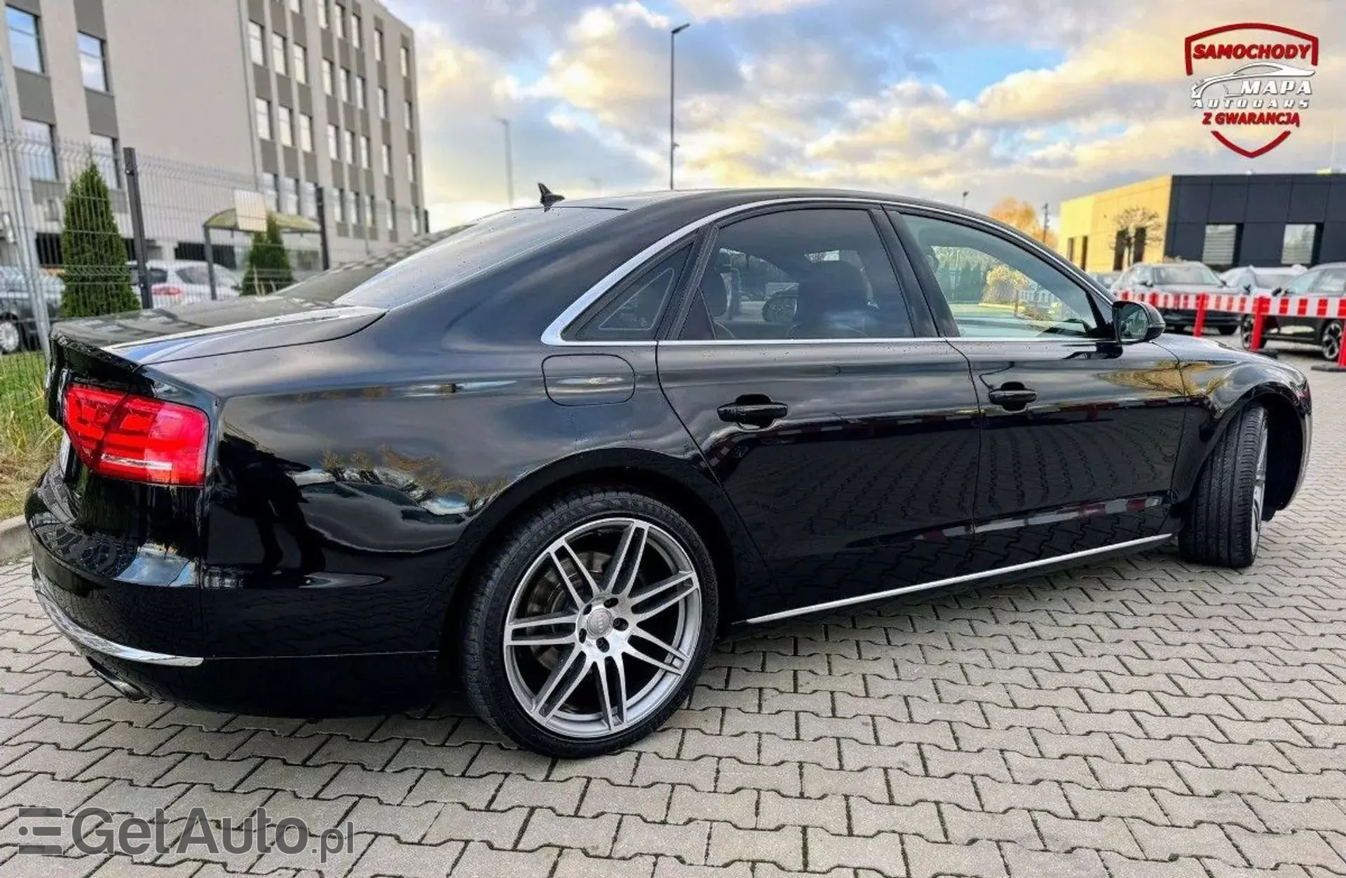 AUDI A8 