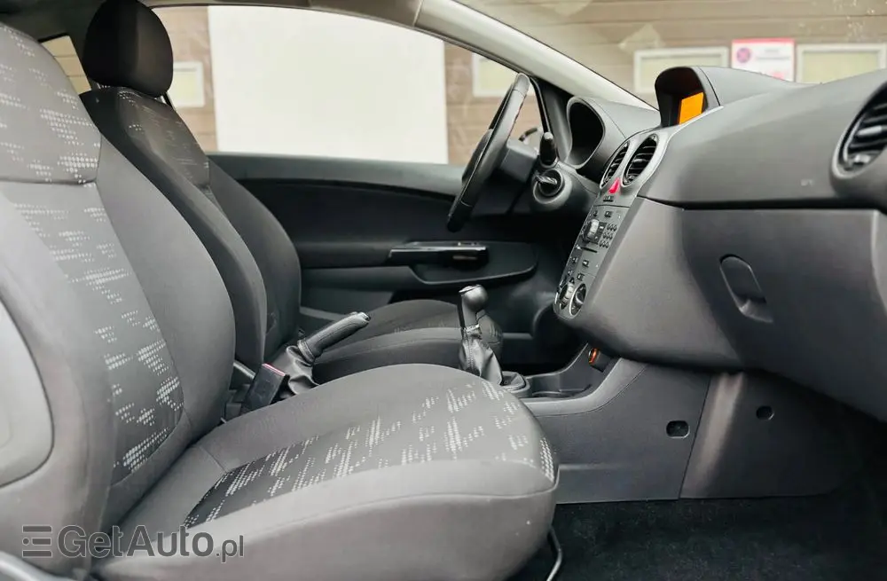 OPEL Corsa 