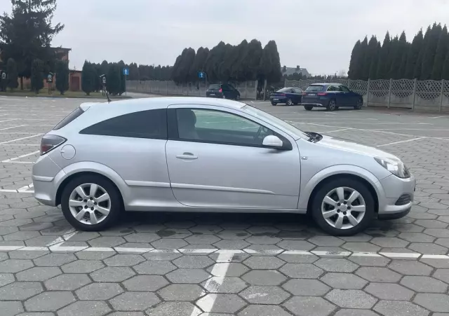 OPEL Astra GTC 1.4