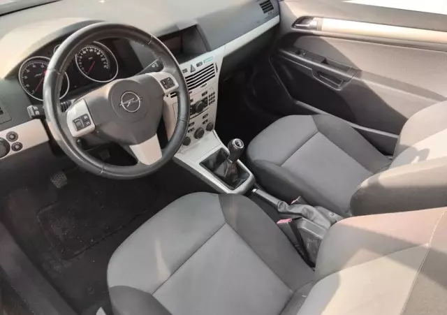 OPEL Astra GTC 1.4