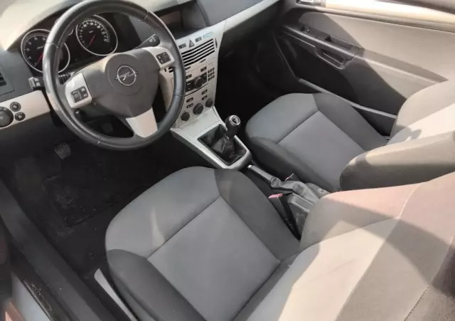 OPEL Astra GTC 1.4
