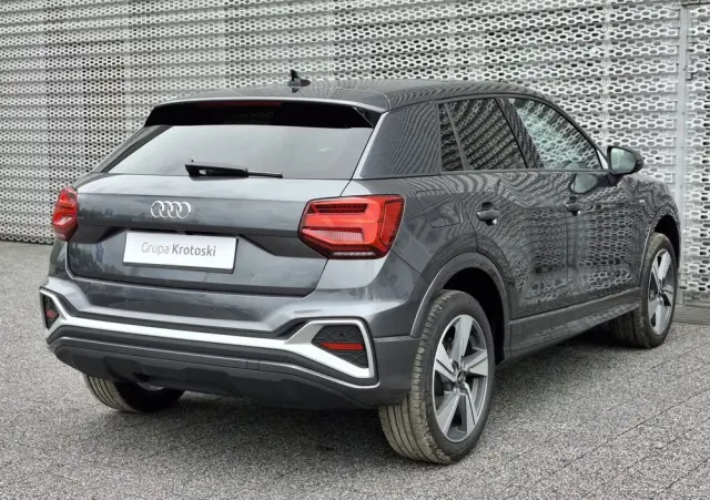 AUDI Q2 