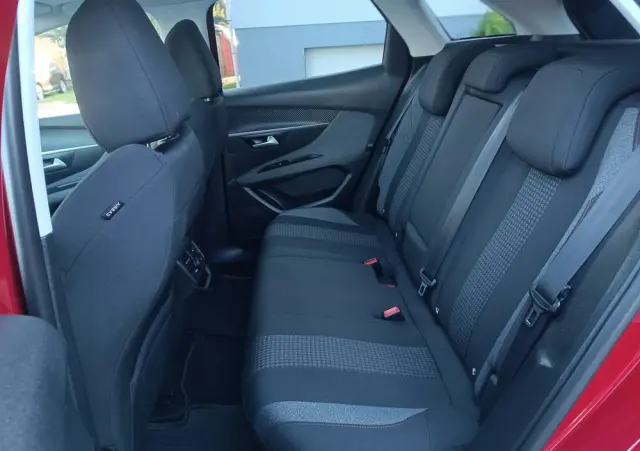 PEUGEOT 3008 PureTech 130 Stop & Start EAT6 Active