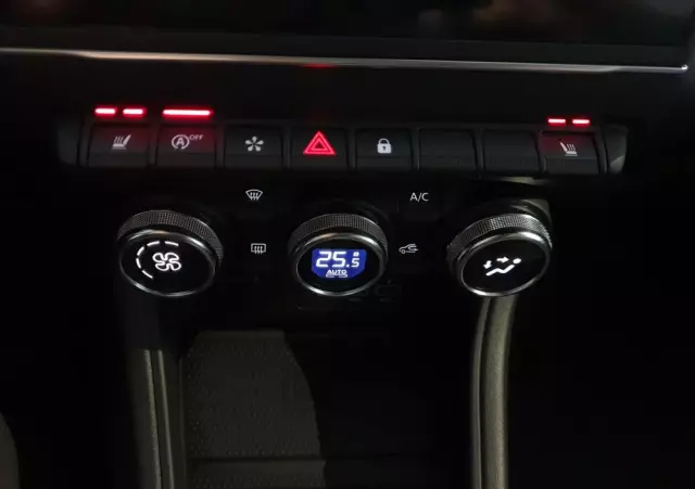 RENAULT Captur 1.0 TCe Techno