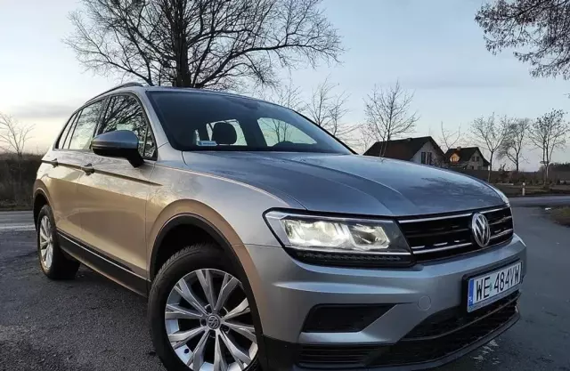 VOLKSWAGEN Tiguan 