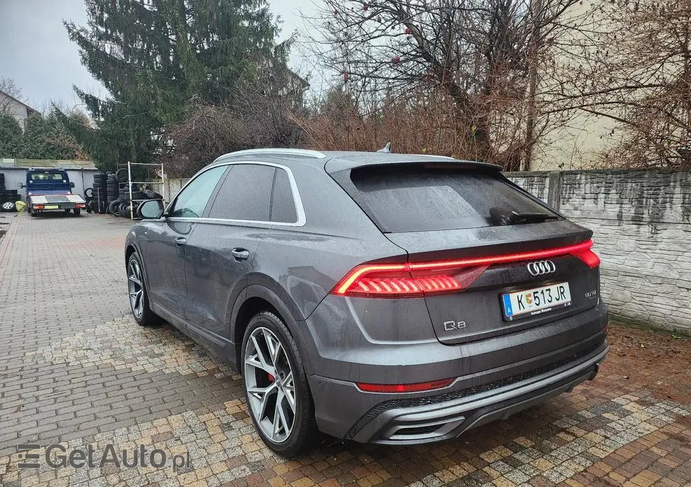 AUDI Q8 50 TDI quattro tiptronic