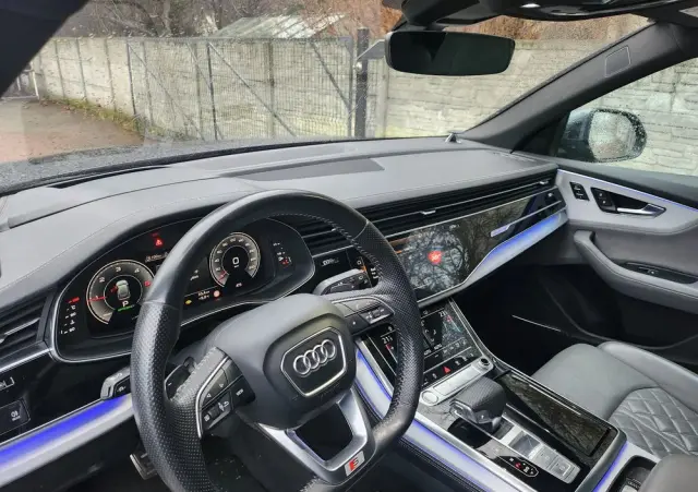 AUDI Q8 50 TDI quattro tiptronic