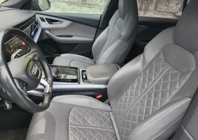 AUDI Q8 50 TDI quattro tiptronic