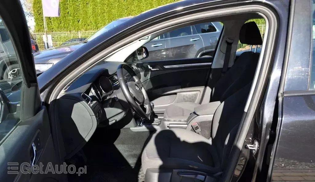 SKODA Superb 2.0 TDI (140 KM) DPF