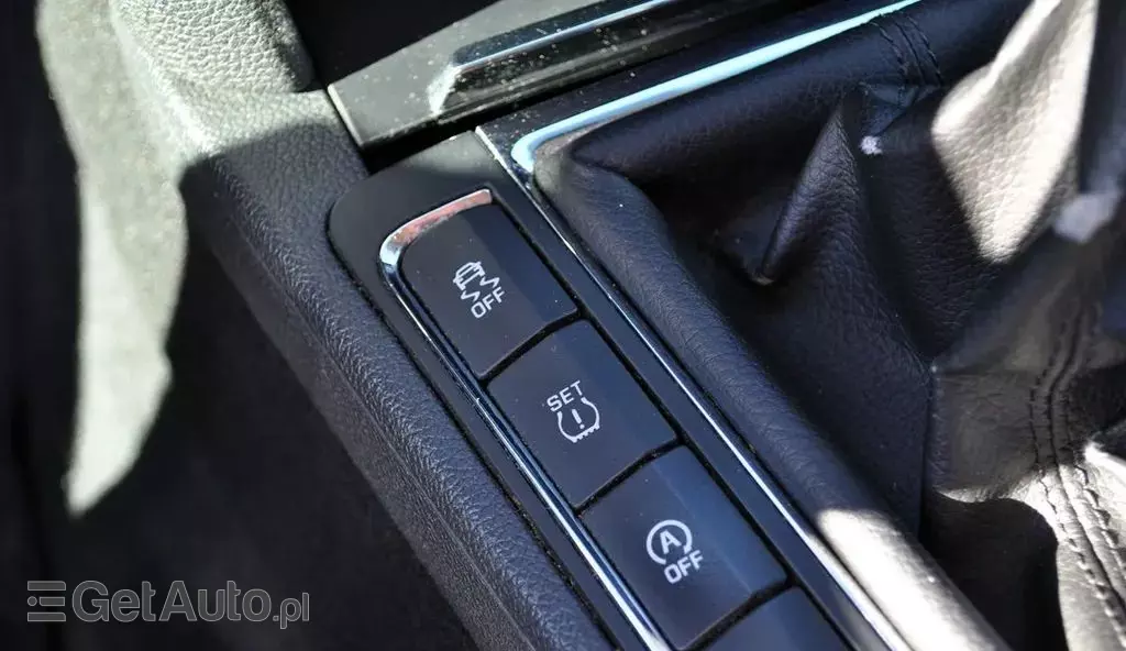 SKODA Superb 2.0 TDI (140 KM) DPF