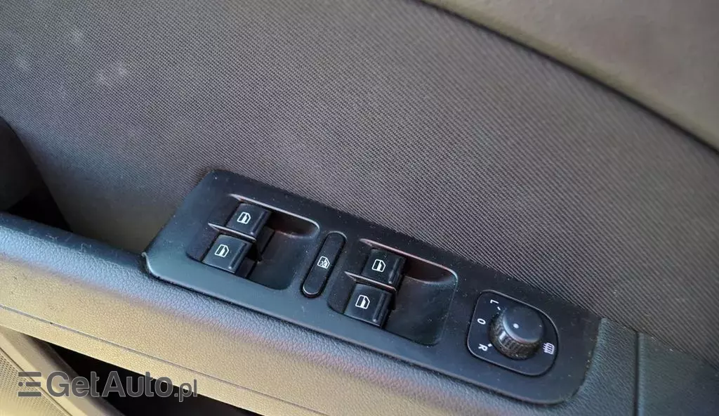 SKODA Superb 2.0 TDI (140 KM) DPF