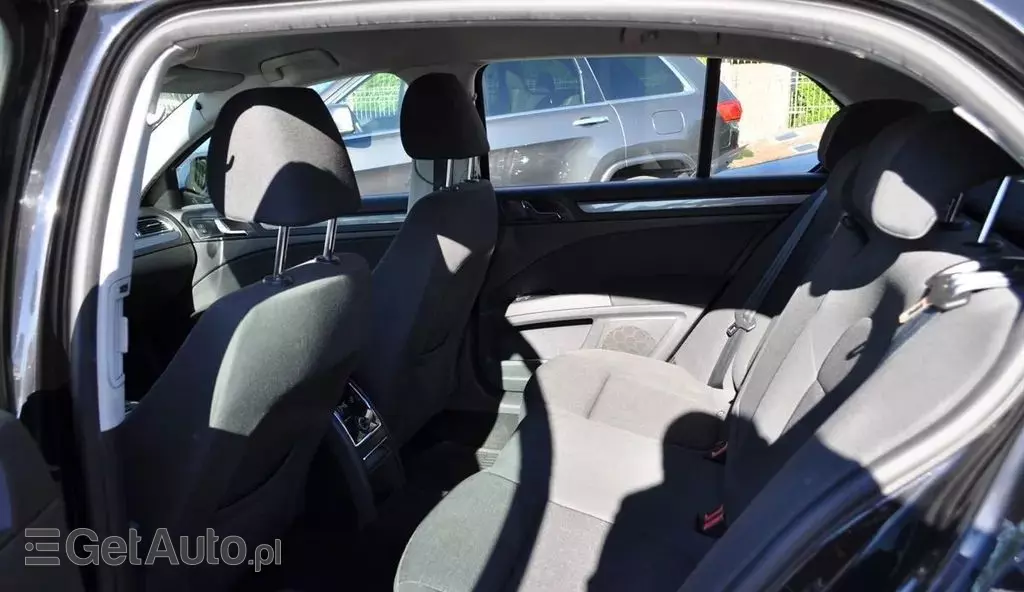 SKODA Superb 2.0 TDI (140 KM) DPF