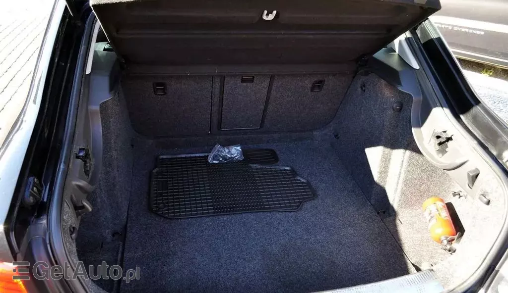 SKODA Superb 2.0 TDI (140 KM) DPF