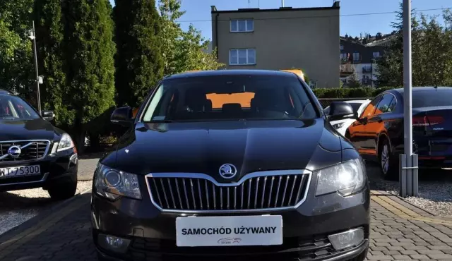 SKODA Superb 2.0 TDI (140 KM) DPF