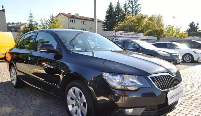 SKODA Superb 2.0 TDI (140 KM) DPF