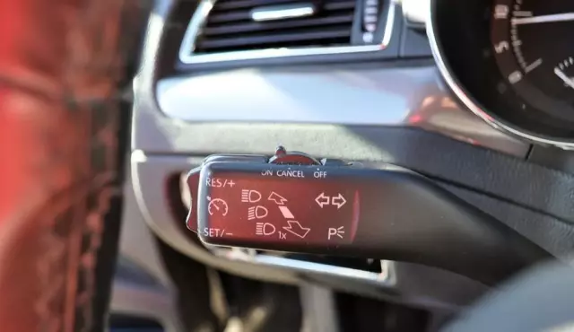 SKODA Superb 2.0 TDI (140 KM) DPF