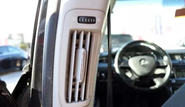 SKODA Superb 2.0 TDI (140 KM) DPF